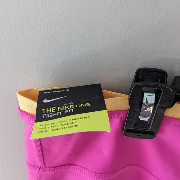 Women's Plus Size Nike Hot Pink Icon Clash Athletic Tights - Picture 9 of 11